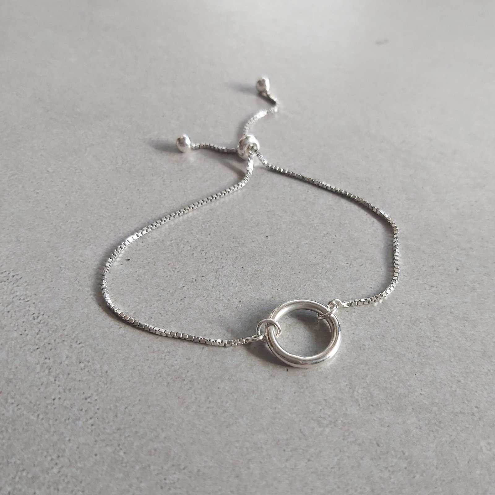 silvercirclebracelet.jpg